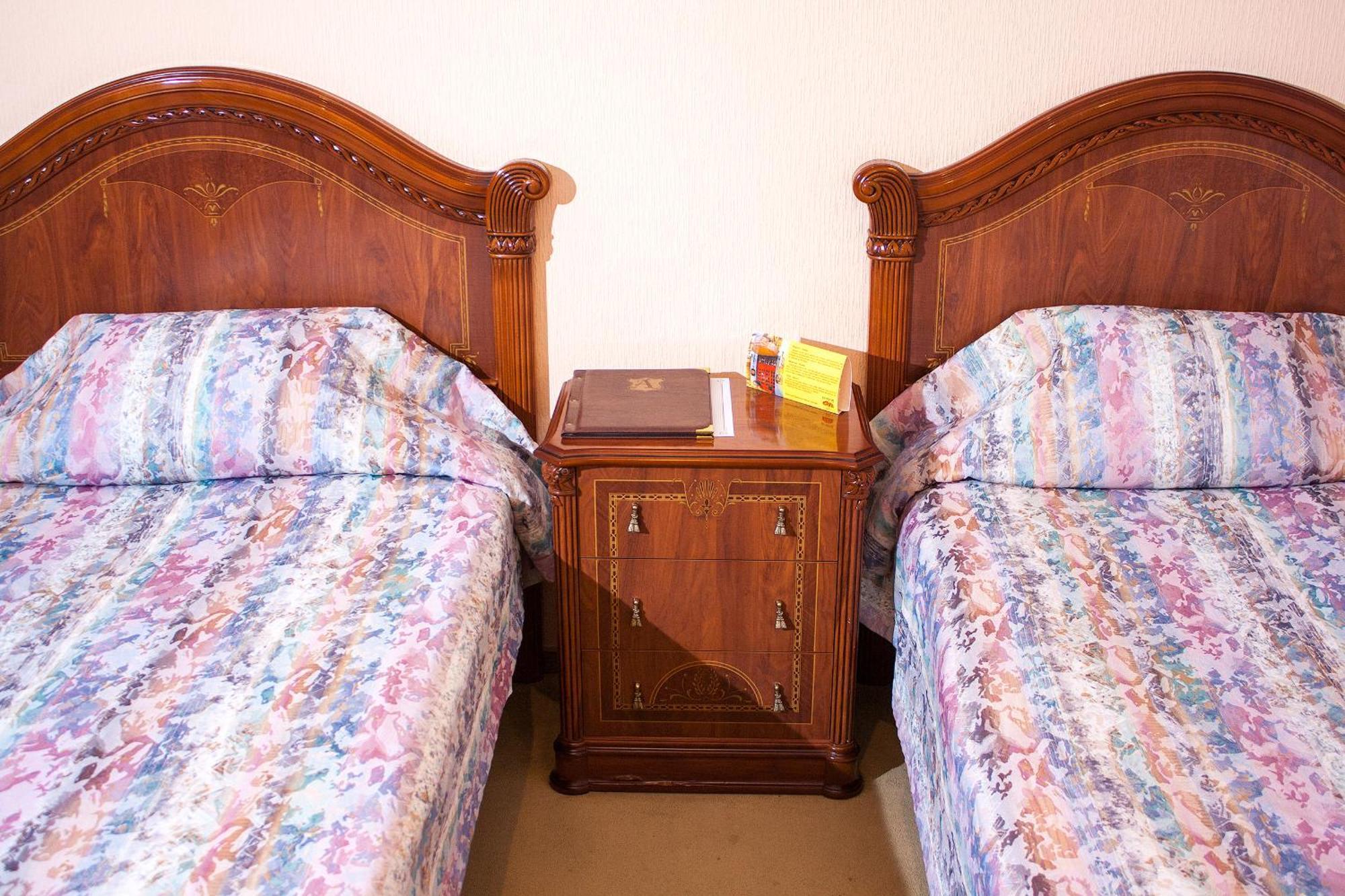 Astoria Hotel Dnipro Room photo