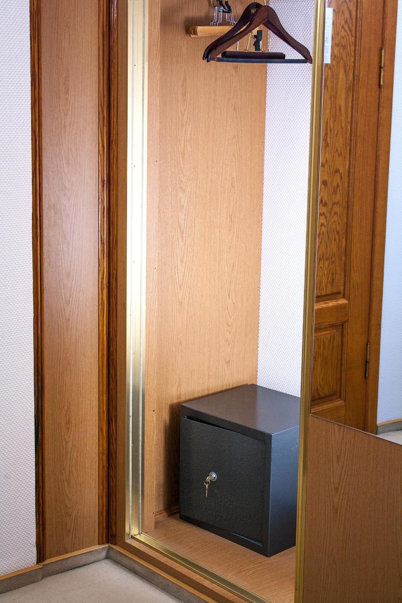 Astoria Hotel Dnipro Room photo